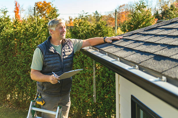 Professional Roof Replacement technician working in Dunfermline, IL